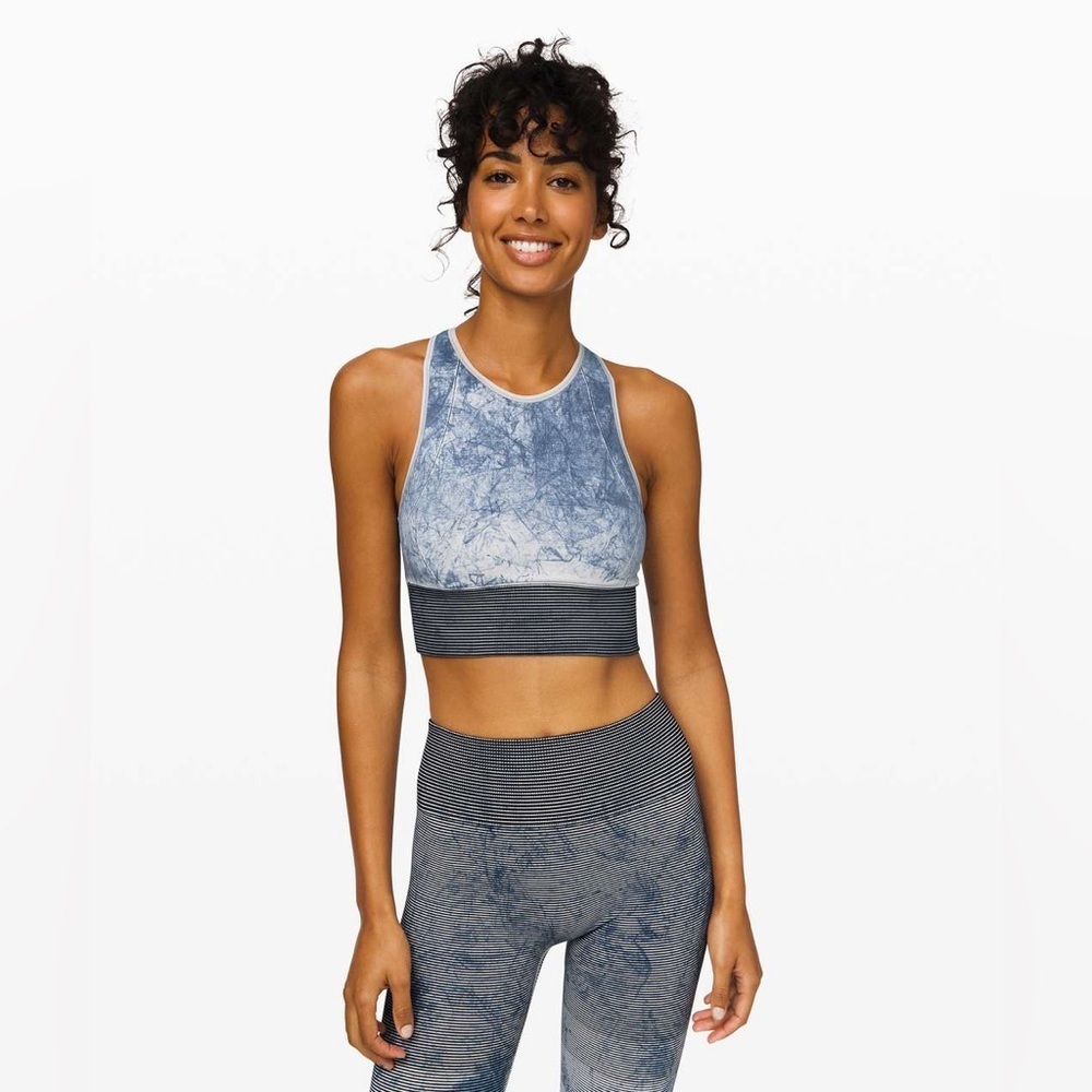Lululemon Ebb to Train Bra in the White Black Luna Wash pattern Size 12
